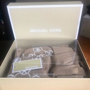 Michael Kors Hat and Gloves Gift set